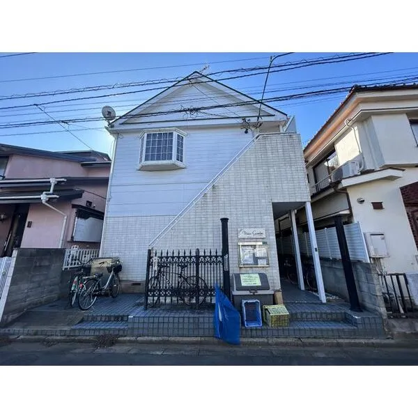 ワイズガーデン 外観