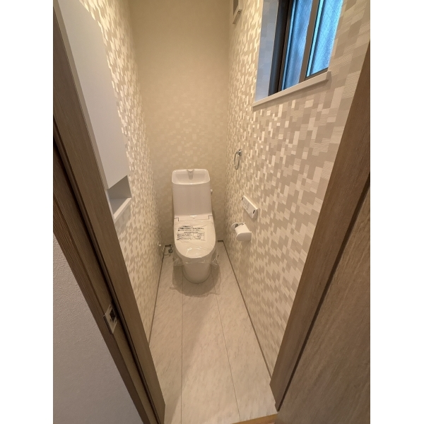 横浜市鶴見区朝日町１丁目 1階トイレ