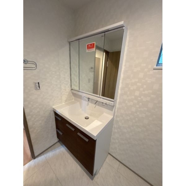 横浜市鶴見区朝日町1丁目 洗面室