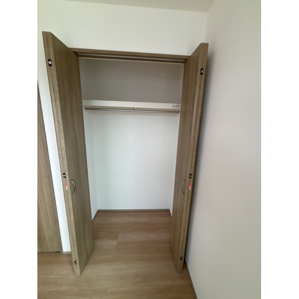 横浜市鶴見区朝日町1丁目 3階収納