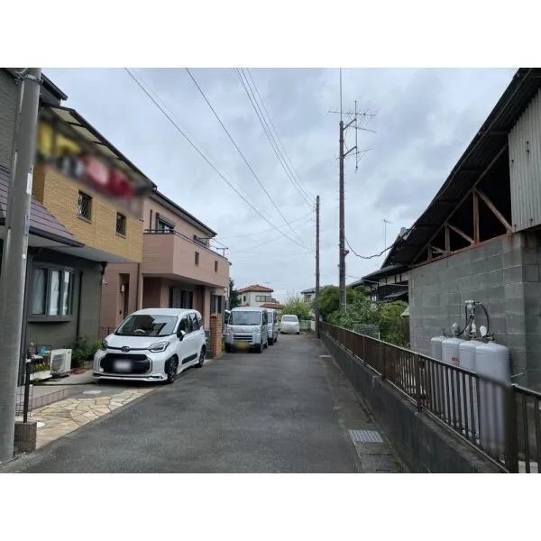 厚木市下川入 前面道路