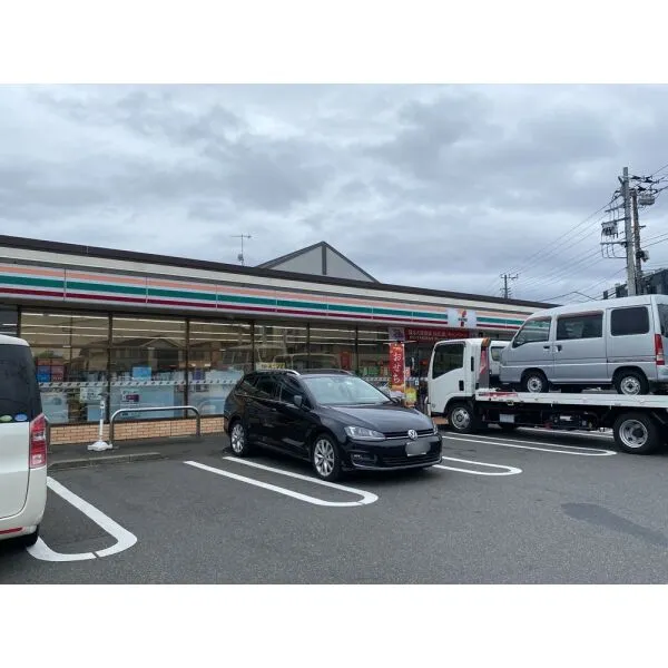 厚木市下川入 セブンイレブン厚木下川入東店(コンビニ)まで約500m(徒歩7分)