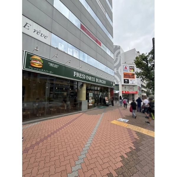 ザ・パークハウス大森タワー フレッシュネスバーガー大森店まで徒歩３分まで約240m（徒歩3分）