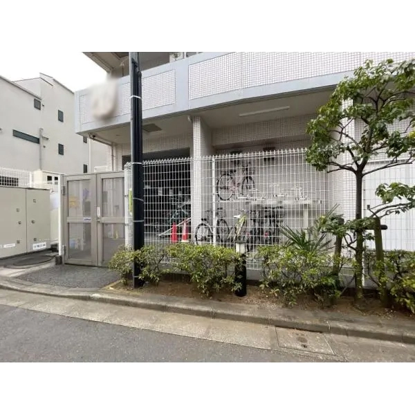 サンクタスガーデン目黒 駐輪場