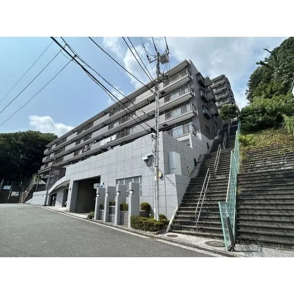 コスモ横浜和田町ヒルズ 外観