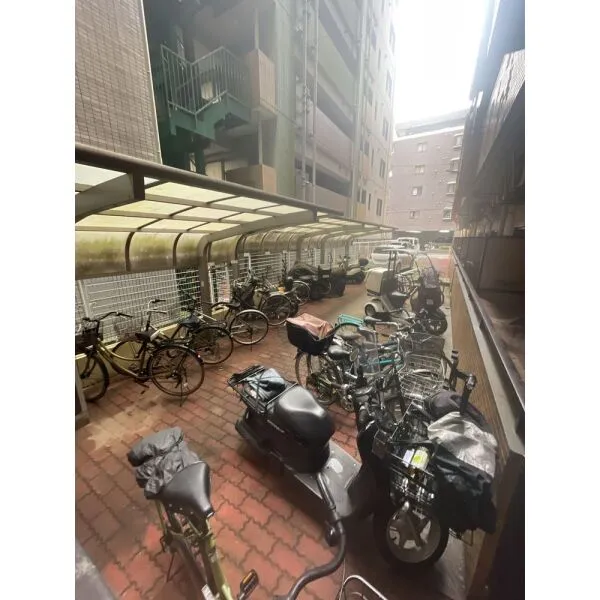 ライオンズマンション相模原第3 駐輪場(1)