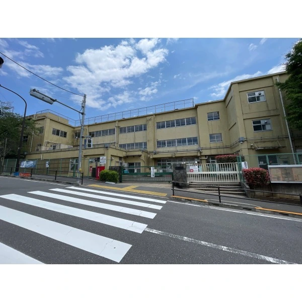 町田市つくし野２丁目 町田市立つくし野小学校（小学校）まで約260m（徒歩4分）