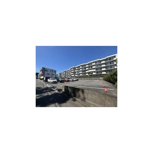 メガロン丸山台第2 駐車場