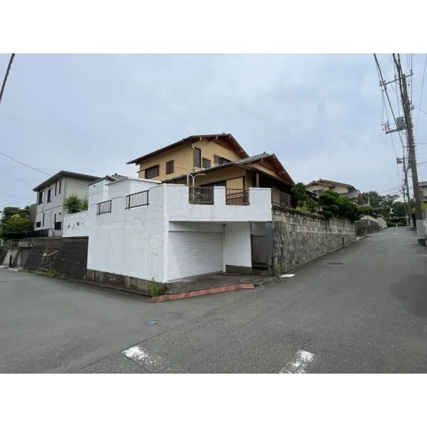 横浜市金沢区富岡西6丁目 前面道路