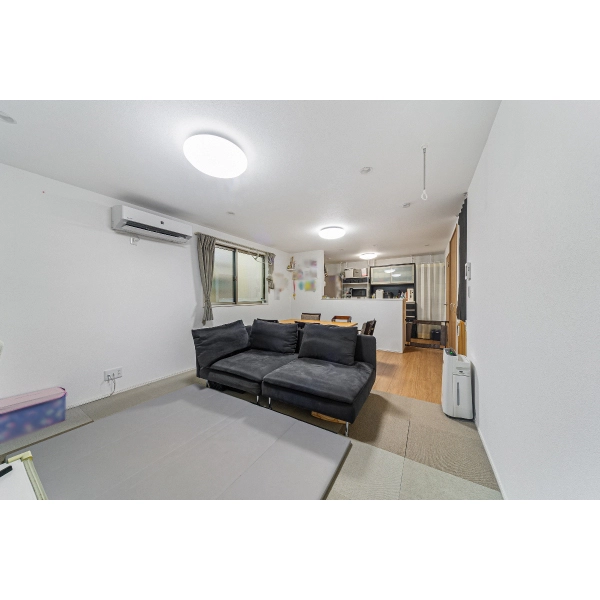 大和市つきみ野６丁目 リビング