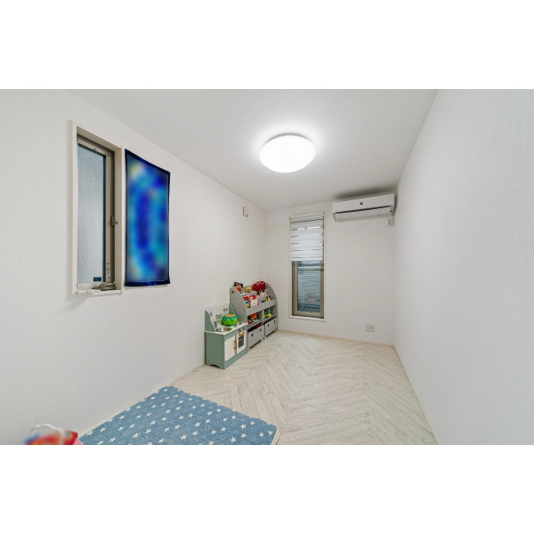 大和市つきみ野６丁目 2階洋室