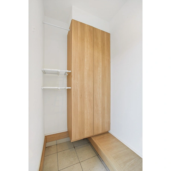 大和市つきみ野6丁目 玄関