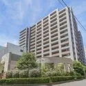 ライオンズプラザ平塚見附町 タイル張りの綺麗な外観。東海道線「平塚駅」まで徒歩5分の好立地！