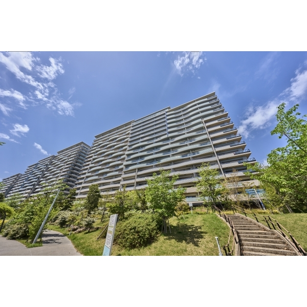 ＨＡＲＵＭＩ　ＦＬＡＧ　ＳＥＡ　ＶＩＬＬＡＧＥＥ棟 外観