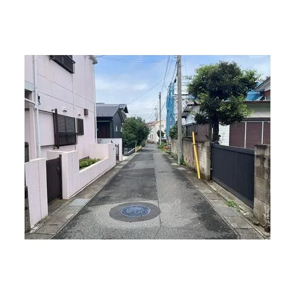 千葉市中央区椿森3丁目 前面道路(2026年9月撮影)