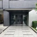 レーベンリヴァーレ　ココキューブ エントランス