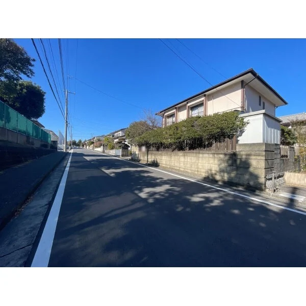 横浜市栄区桂台中 前面道路
