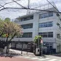 ファミールグラン西麻布パークアヴェニュー 港区立笄小学校（小学校）まで約310m（徒歩4分）
