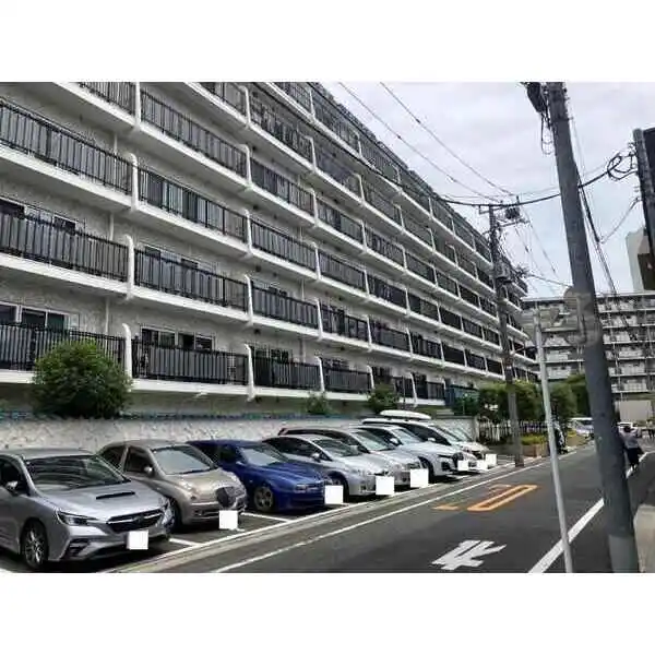 秀和東十条レジデンス 外観