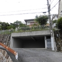 西宮市甲陽園西山町 掘り込みガレージは耐久性や耐火性だけでなく、防音効果もあり音の出る作業も安心♪