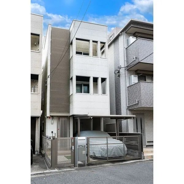 千葉市中央区春日２丁目 建物外観写真（２０２６年８月撮影）