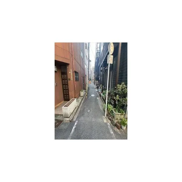 文京区本郷２丁目 北側前面道路