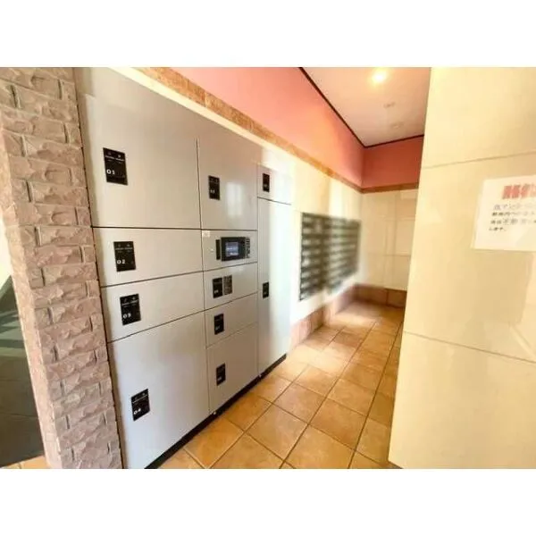 ライオンズグローベル北千住シティマークス 宅配BOX