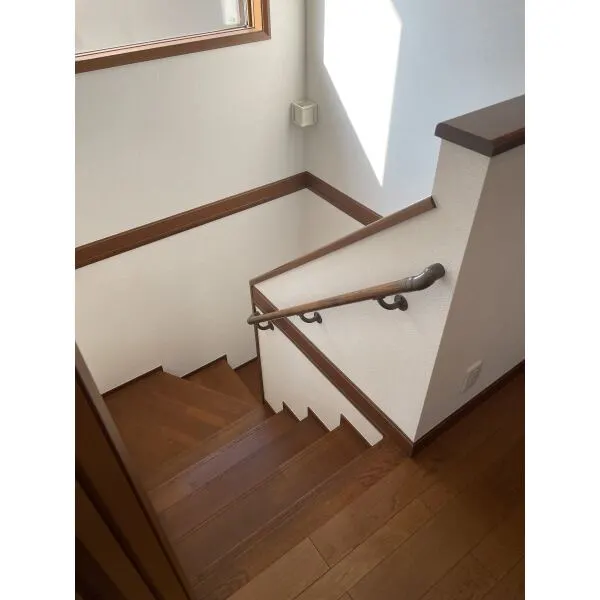 枚方市東香里新町 階段