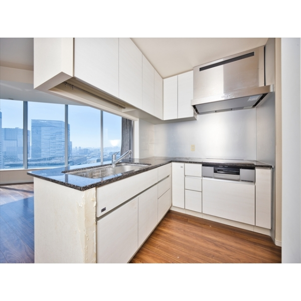 ＴＨＥ　ＴＯＹＯＳＵ　ＴＯＷＥＲ キッチン