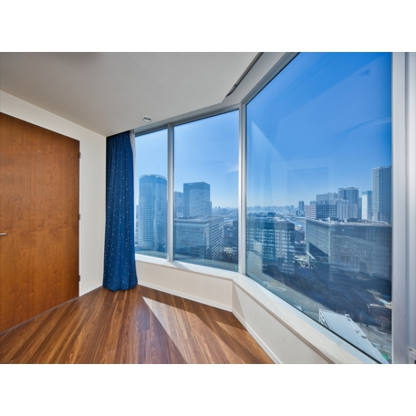 ＴＨＥ　ＴＯＹＯＳＵ　ＴＯＷＥＲ 洋室