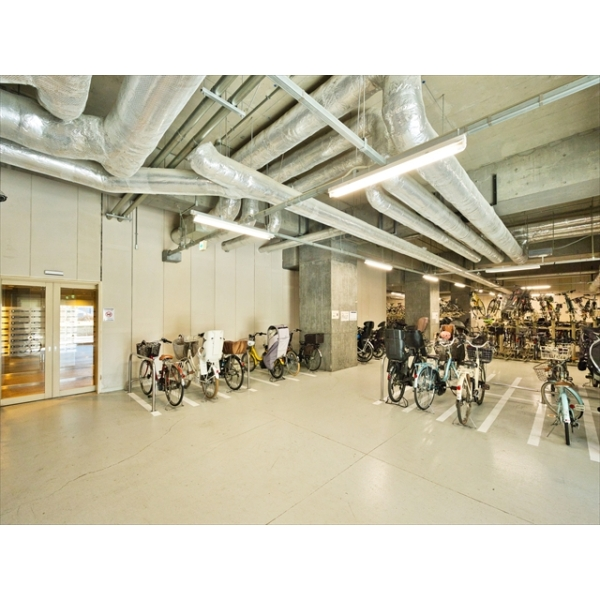 ＴＨＥ　ＴＯＹＯＳＵ　ＴＯＷＥＲ 駐輪場