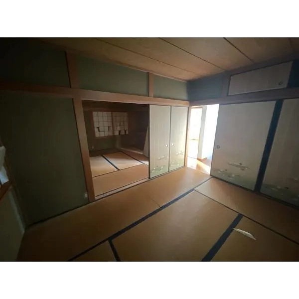 三郷市戸ケ崎５丁目 ２階　和室