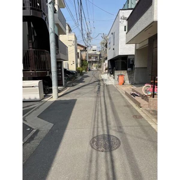 目黒区上目黒３丁目 前面道路