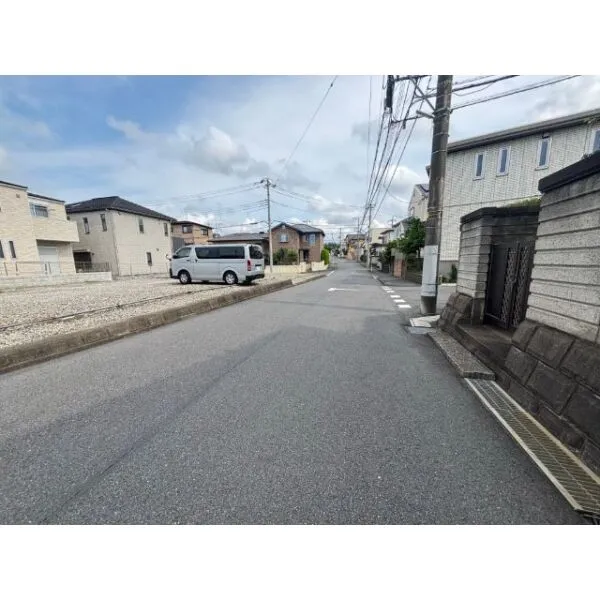 柏市増尾７丁目 前面道路含む現地写真