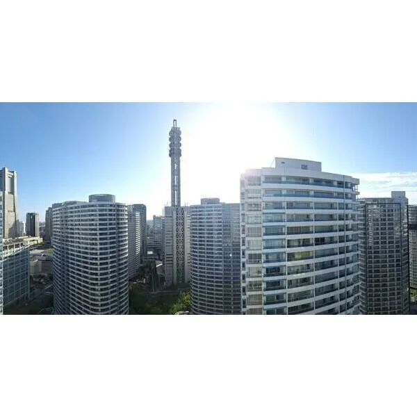 Ｍ．Ｍ．ＴＯＷＥＲＳ　ｔｈｅ　Ｅａｓｔ 外観