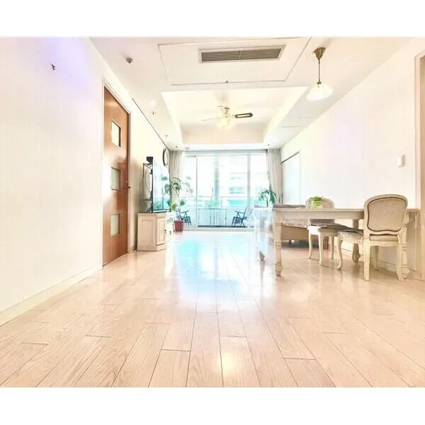 Ｍ．Ｍ．ＴＯＷＥＲＳ　ｔｈｅ　Ｅａｓｔ その他画像