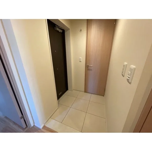 キセラ川西オリヴィエ 玄関