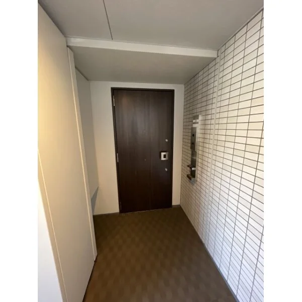 キセラ川西オリヴィエ 玄関