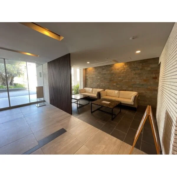 キセラ川西オリヴィエ 1階共用部分