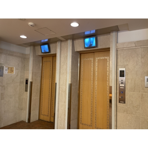 ハーティネス・トアロード中山手 防犯面も配慮されたモニター付きエレベーターが２基ございます