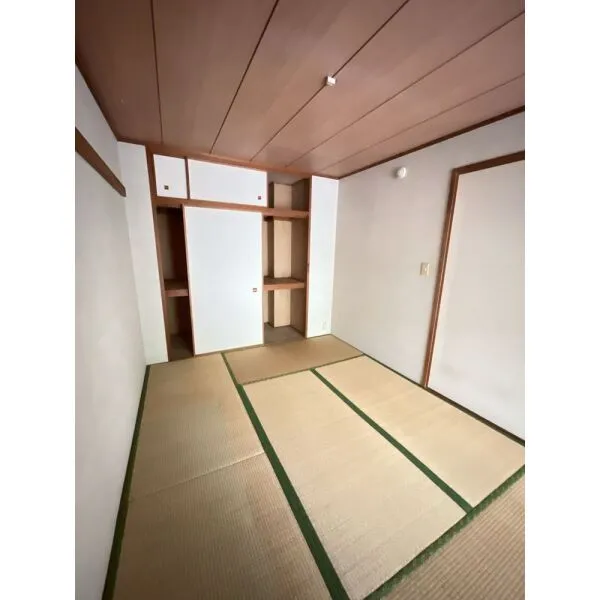 港北ガーデンヒルズD棟 和室