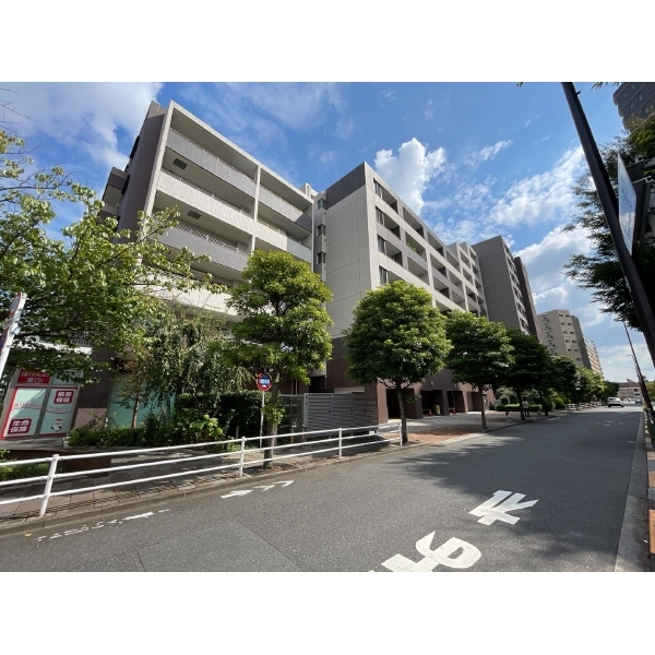 レコシティ・グランデ 西側外観
