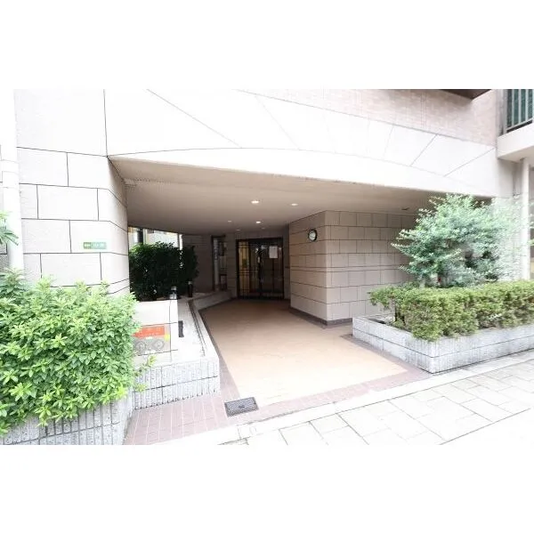 イトーピア中之島パークサイド エントランスです。