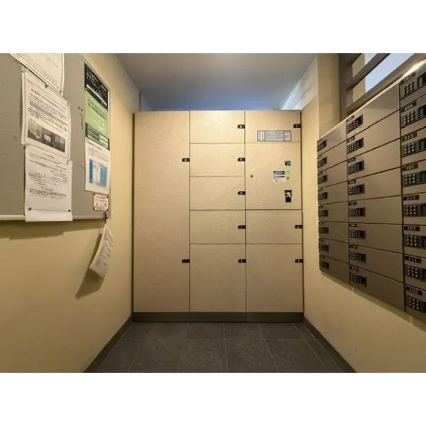 クレストフォルム新川崎サウスステージ 不在時も安心な宅配ボックス