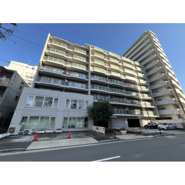 日商岩井栄ハイツ 外観