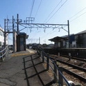 西尾市鳥羽町十三新田 三河鳥羽駅改札の写真です。（駅）まで約800m（徒歩10分）