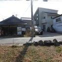 西尾市西幡豆町貝吹 物件から南側前面道路を撮影した写真です。