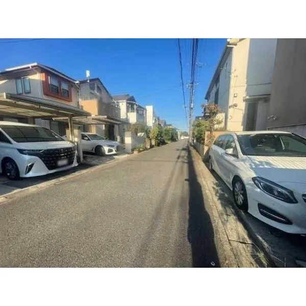川崎市麻生区千代ケ丘２丁目 前面道路