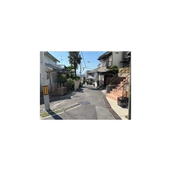 東大阪市東石切町5丁目 北側道路(2026年5月撮影)