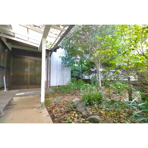 鎌倉市大船 敷地内 第一種中高層住居専用地域内です